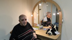 Валерий Васильевич Никитин даёт интервью в гримерке Нижегородского академического театра драмы им. М. Горького. Фото Ларисы Кузнецовой. 28 октября 2021 года