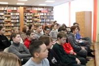 ''Добро без границ''. Участники круглого стола – учащиеся МБОУ ''Школа № 51''. Библиотека им. А.Н. Островского. 5 декабря 2023 года