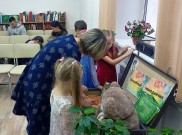 ''Наши мамы лучше всех!'' Участники акции ''Волшебный чемоданчик''. Библиотека им. К. Симонова. 26 ноября 2023 года
