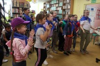''Вот оно какое, наше лето!''. Ребята из летнего лагеря школы № 51 отвечают на вопросы сюжетной викторины. Библиотека им. А.Н. Островского. 1 июня 2023 года