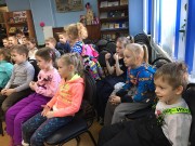 ''Что может случиться, если прогулять школу''. Детвора с удовольствием приходит в гости к сказочным героям. Библиотека им. А. Гайдара. 22 марта 2023 года
