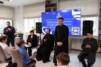 ''Встреча с представителями нижегородских религиозных конфессий''. Со школьниками общается отец Георгий Кромкин. ЦРБ им. Ф.М. Достоевского. 12 марта 2025 года