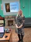 ''Надежда Суслова. Быть первой''. Библиотекарь Катаева И.В. подводит итог познавательной беседы о Надежде Сусловой. КЦСОН Канавинского р-на г. Н. Новгорода. 12 марта 2025 года