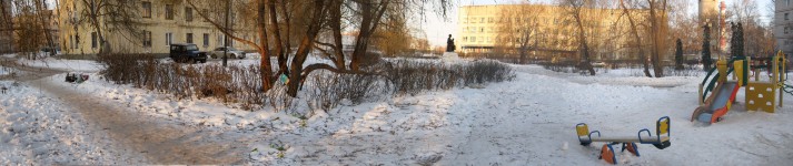 14 февраля. Мусор в сквере ''Мать и дитя''. Автор Татьяна Шепелева