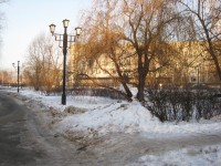 14 февраля. Мусор в сквере ''Мать и дитя'' убран - с помощью Фотошопа, увы. Автор Татьяна Шепелева