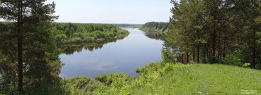 Вид на реку Ветлугу с Красной горы. Поселок Варнавино Нижегородской области. Фото Татьяны Шепелевой. Май 2015 года