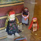 Куклы от мастерской ''Параскева' (слева направо)': Кукла на выхвалку, На куриных лапках, Берестянка. Фото Татьяны Шепелевой. Май 2016 года