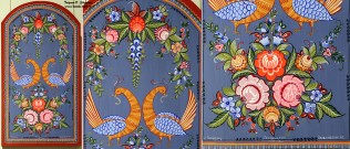 Наталья Приваловская. Панно ''Городецкие мотивы. Две птицы''. Фото Татьяны Шепелевой. 2024 год