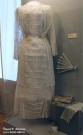 Платье, веер, шкатулка, шляпная булавка, митенка, парфюмерный флакон. Конец XIX века. КИКМЗ. Фото Татьяны Шепелевой