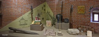 Музей Зачатьевской башни Нижегородского кремля. Фрагмент экспозиции ''Археологическое прошлое Нижегородского кремля''. Фото Татьяны Шепелевой. 24 сентября 2014 года