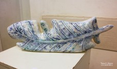 Марина Абдуллина. Скульптура ''Перо зимы''. 2016. Глина, глазури. Фото Татьяны Шепелевой
