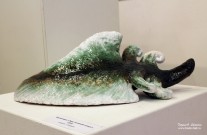Марина Абдуллина. Скульптура ''Перо зеленой птицы''. 2016. Шамот, глазури. Фото Татьяны Шепелевой