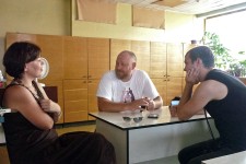 Заместитель директора Канавинской ЦБС Татьяна Осипова, актер Нижегородского театра драмы Сергей Блохин и писатель Андрей Кузечкин. Интервью для ''Живой энциклопедии Канавина''. 27 июня 2013 года
